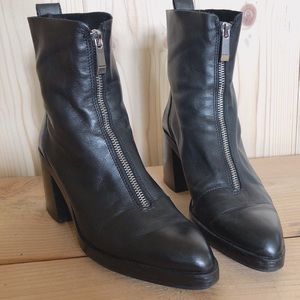 ZARA Pointy Toe Chunky Heel Leather Ankle Boots